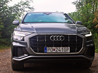 VIDEOTEST: Audi Q8 -