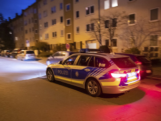 Policajti hliadkujú v norimberskej