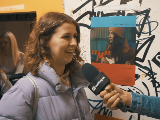 ANKETA Billy Barman oslavujú