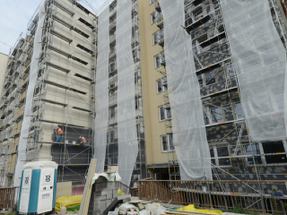 Študenti budú konečne bývať