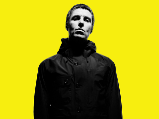 Na Slovensko mieri spevák