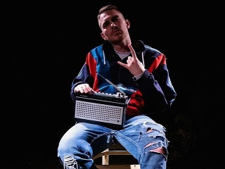 Slovenský raper prichádza s