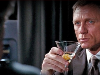 Alkoholik James Bond? Šokujúca