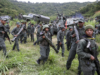 Venezuelská armáda zablokovala most,