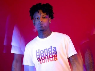 Raper 21 Savage tajil