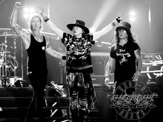 Guns N' Roses pripravujú