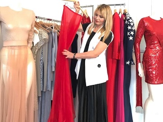 Pôvabná moderátorka a spisovateľka