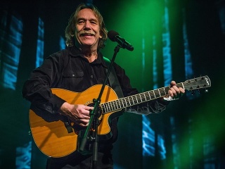 Srdce básnika aj hurónsky