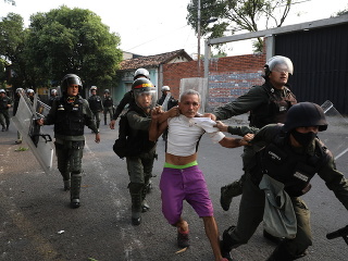 Nepokoje vo Venezuele, zasahovali