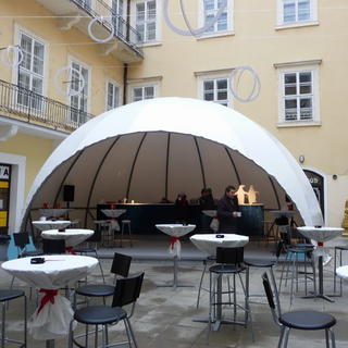 Vianočné trhy v Bratislave