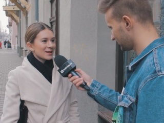 VIDEO Adela žiada o