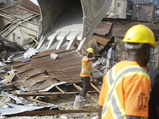 FOTO Tragický pád budovy
