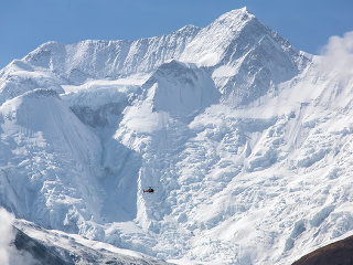 Švajčiarske Alpy zasiahla lavína: