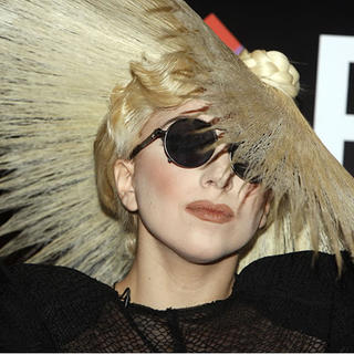Lady Gaga šokuje: Príležitostne