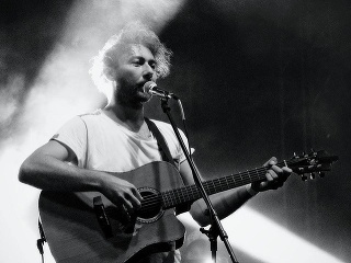 Pozrite si videoklip k