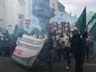 Pochod neonacistov v meste