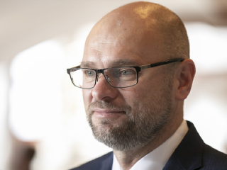 Komentár Richarda Sulíka: Majme