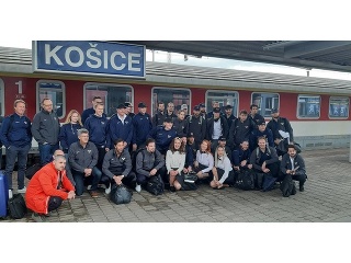 Švédska reprezentácia sa prepravila