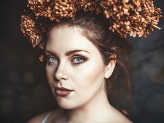 Krivky sú sexi: Charlotte