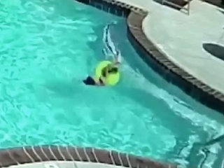 Dráma v bazéne: VIDEO