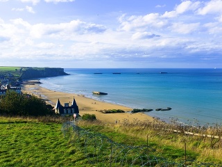 Prístav v Arromanches, Normandia,