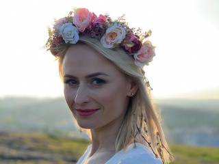 Speváčka Janais zverejnila svadobný