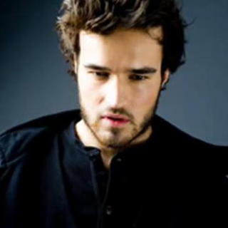 Herec Justin Mentell (27):