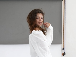 Pochádza z Ruska, študovala