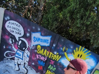 Obyčajný betónový múr zmenili