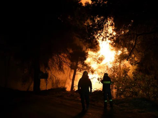 Lesné požiare ničia Grécky