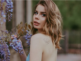 Slovenka, ktorú sleduje takmer