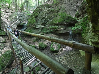 Roklina Zapikan v Slanských