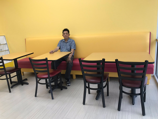 Do otcovho obchodu nikto