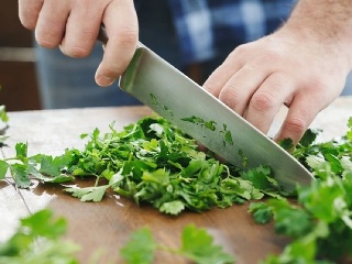 Koriander je viac než