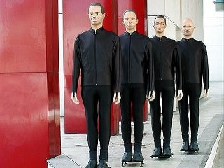 Kraftwerk uspel v 20-ročnom