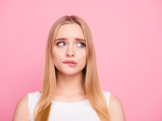 Ako pôsobiť sebavedomo, aj