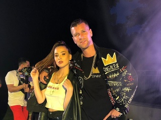 Speváčka sa s raperom