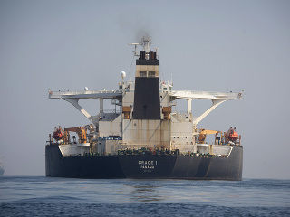 Zadržaný tanker pri Gibraltári