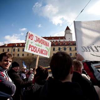 Protest majiteľov pozemkov v VO Javorina pred parlamentom