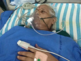 Žena porodila dvojičky v