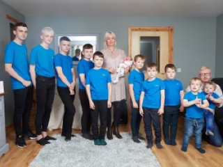 K desiatim bratom pribudla