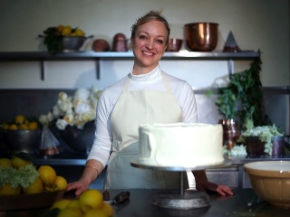 Táto žena pečie torty