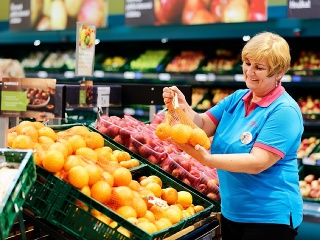 Tesco je v znižovaní