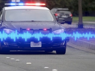 Policajná Tesla sa vybila