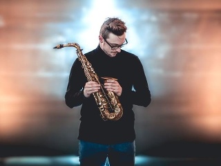 Svetová slovenská hudba: Debut