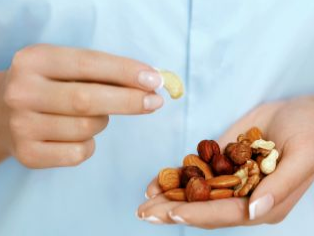 Orechy pomôžu pri chudnutí