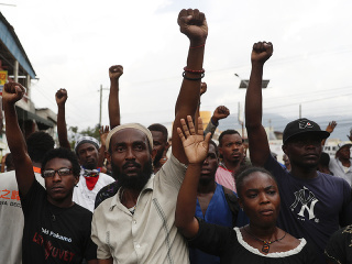 Protesty na Haiti stále