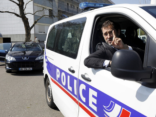 Christophe Castaner v policajnom