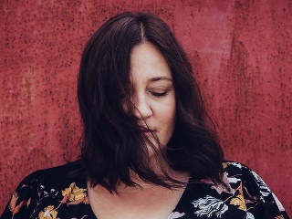 Katka Koščová pozýva Hranicou