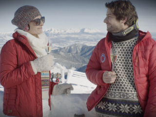 Do kín prichádza Ženská